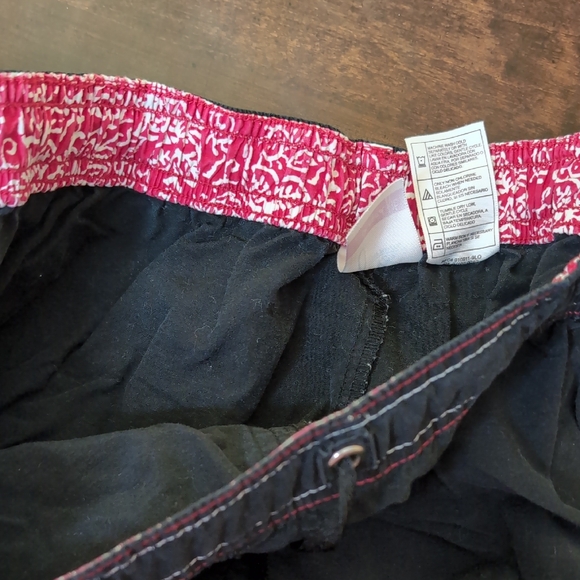 Just My Size Women's Black Cargo Shorts Shaped Fit 3x Vintage Colorful Waistband - Picture 7 of 8